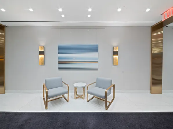 150 West 51st Street image 13 of 17