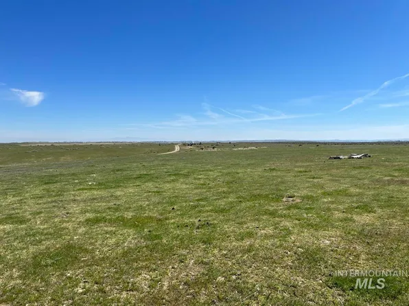 1576 Stateline Rd, Homedale, ID 83628