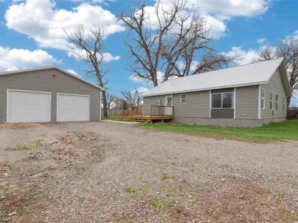 140 W Fox St, Simms, MT 59477