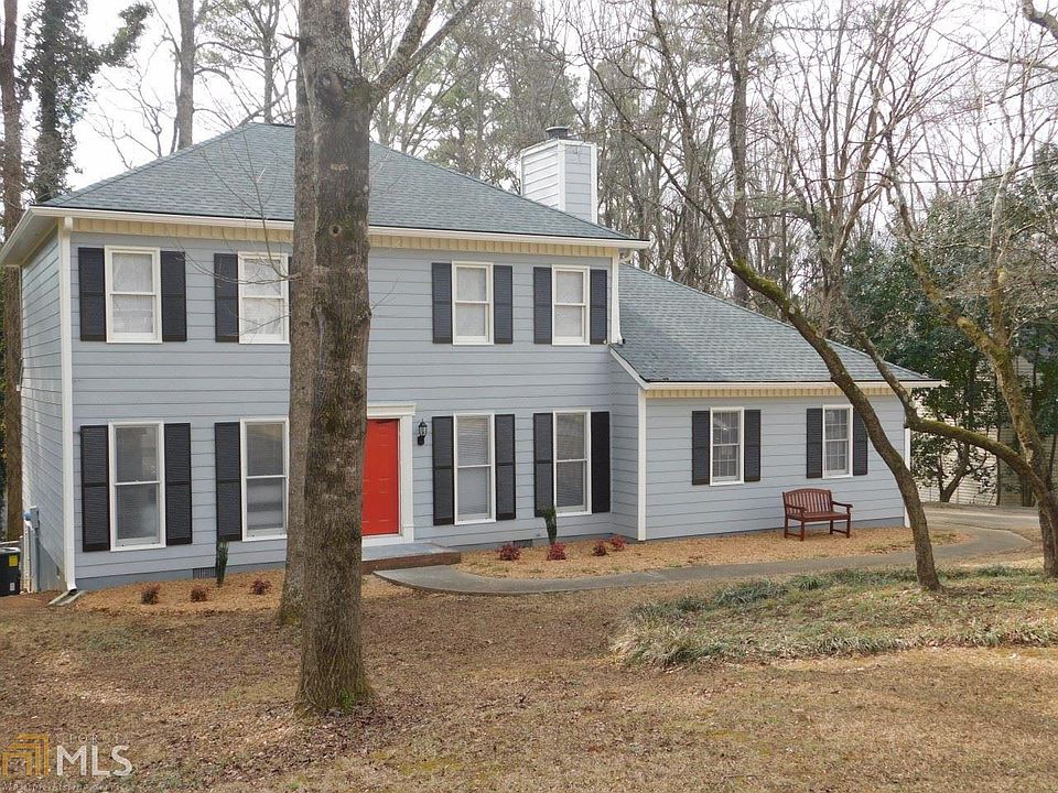 2nd image of 249 Wexford Ct SW