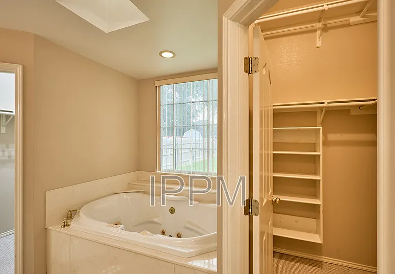 1309 Summerfield Ln — Photo 24