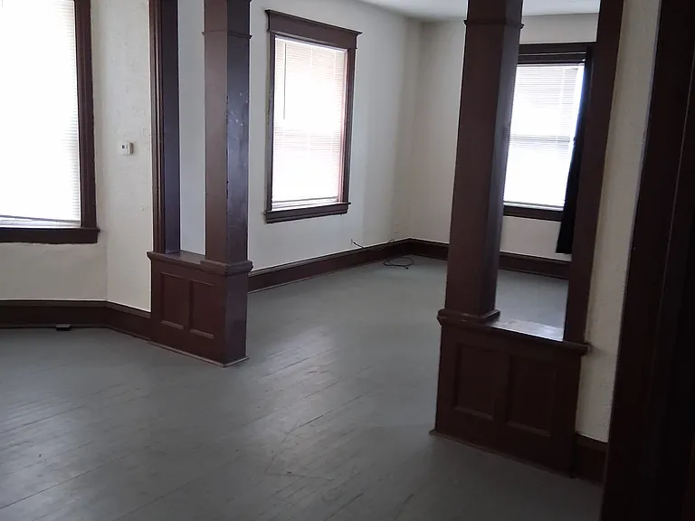 319 N Longwood St #1 — Photo 5
