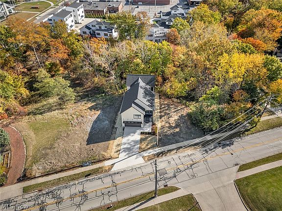 4th image of 477 Cahoon Rd