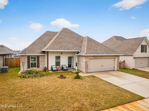 3737 Hamilton Dr, Diberville, MS 39540