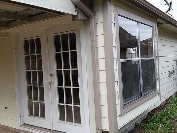 3rd image of 12206 Greenglen Dr