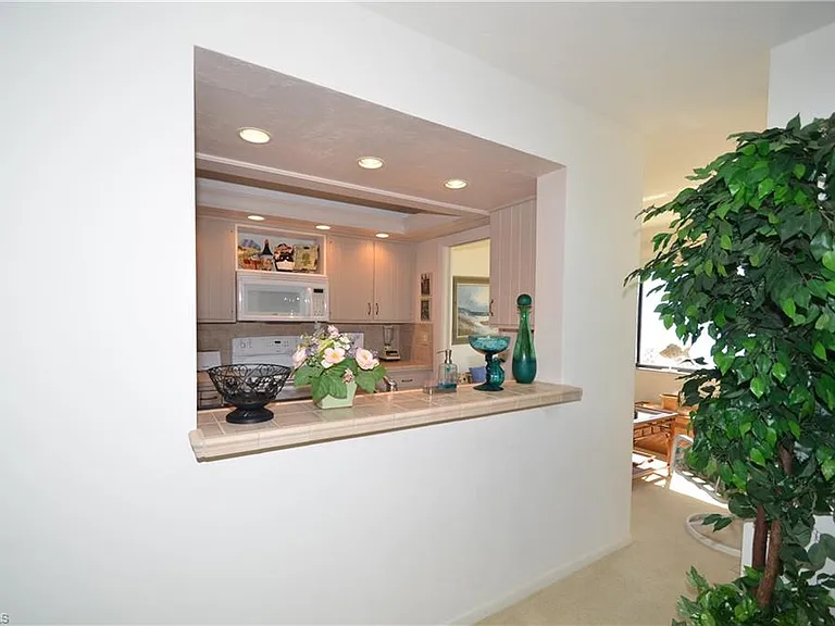 10951 Gulf Shore Dr #504 — Photo 7