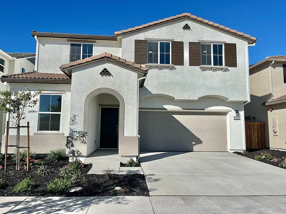 16297 Malibu Dr