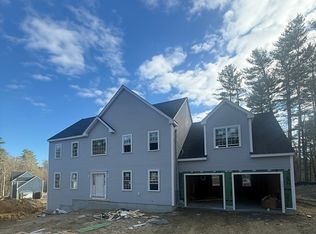 4 Moon Hill Rd, Northbridge, MA 01534