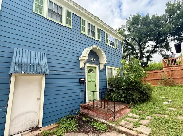3305 Duval St #B, Austin, TX 78705