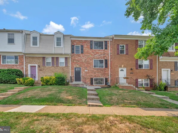 1111 Thomas Jefferson Pl, Fredericksburg, VA 22405