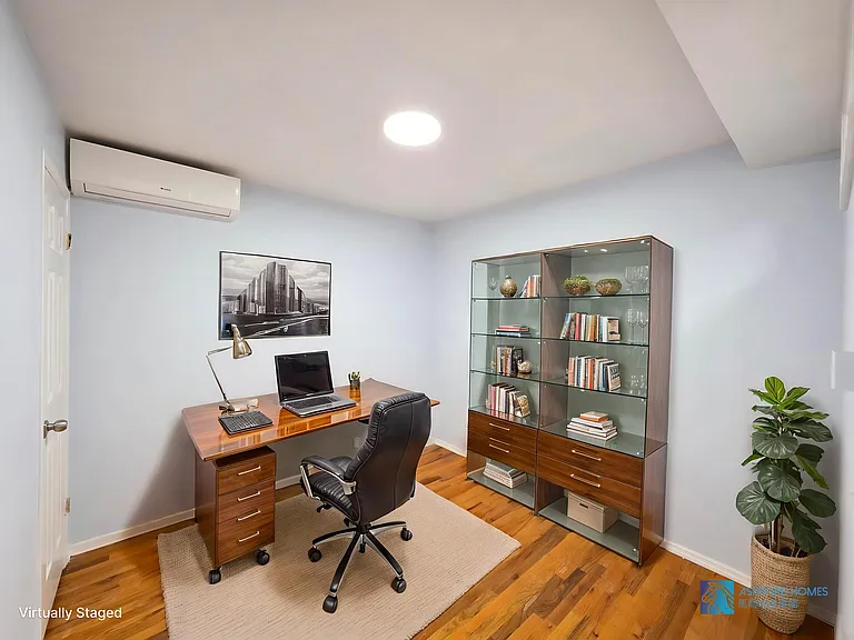 95 Bay 38th St #2 — Photo 5