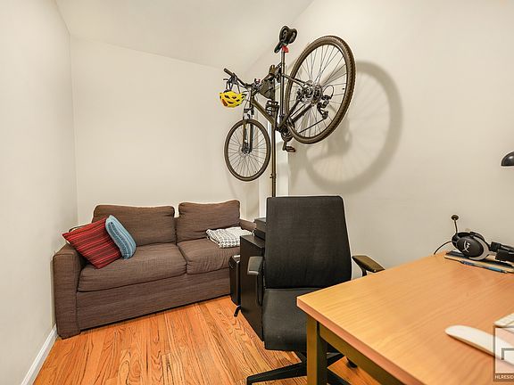 5th image of 325 E 88th St #15A