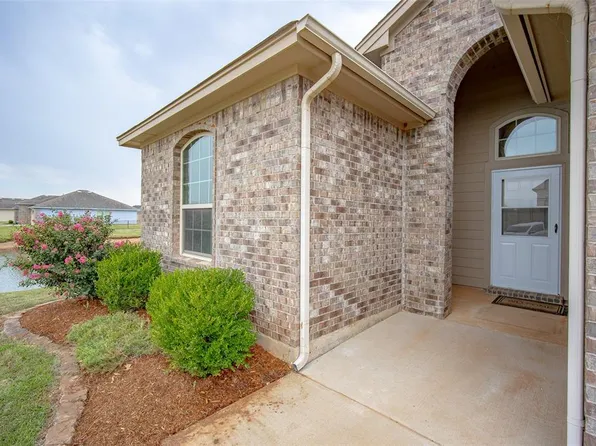 2501 Colby Ct, Yukon, OK 73099