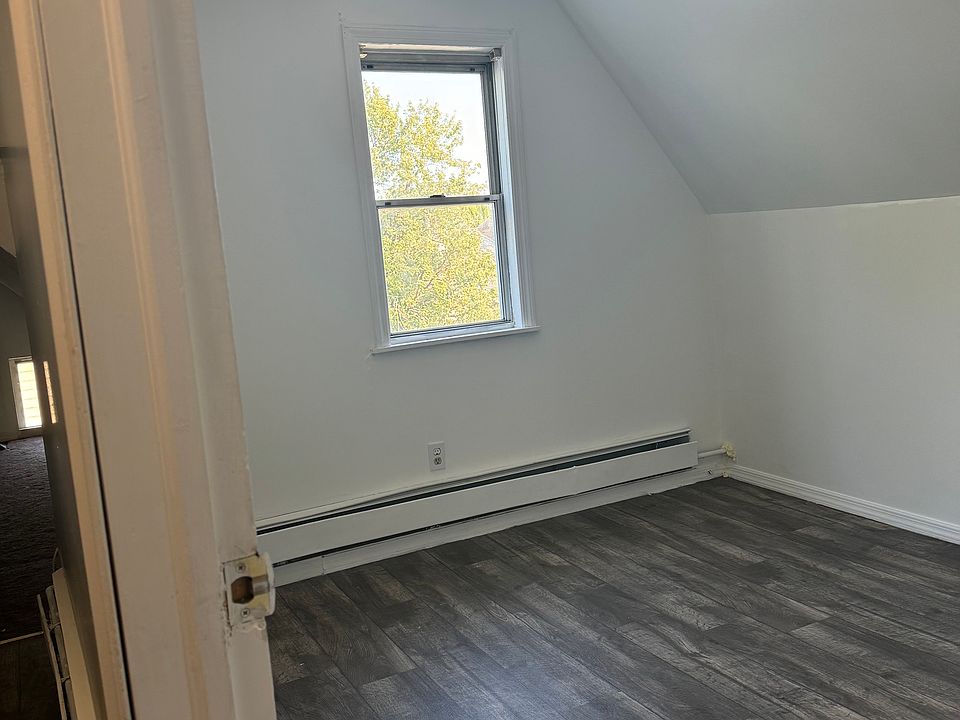 1st image of 102 Lake Ave Floor 1