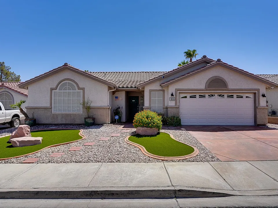 1030 Kings View Ct