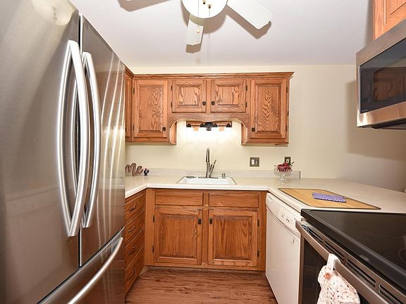 5th image of 11937 W Appleton AVENUE #13