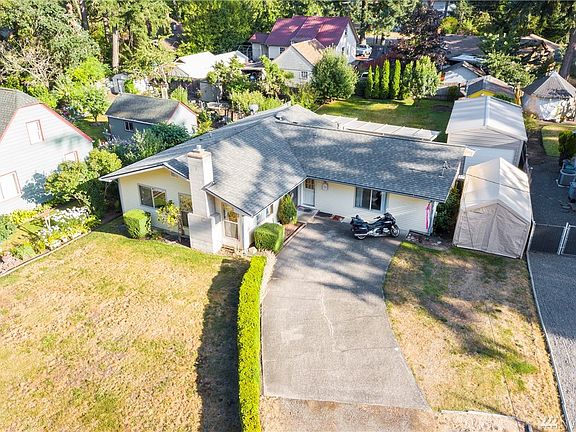 2nd image of 9618 Northlake Dr SW