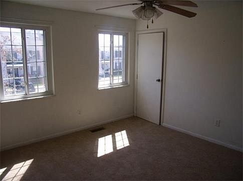 5th image of 2431 Crew Cir