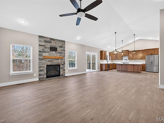 2nd image of 5 Forest Lake Dr