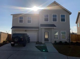 7027 W Twain Ave, Fresno, CA 93723