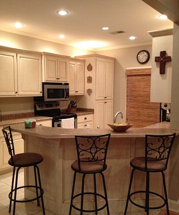 3rd image of 332 Cherry Bark Ln