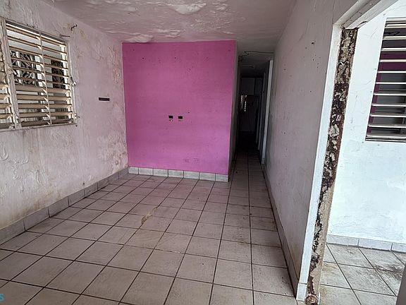 3rd image of 16B Coll #16