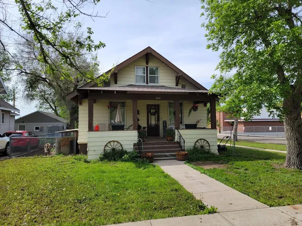 300 S Taylor Ave, Glendive, MT 59330