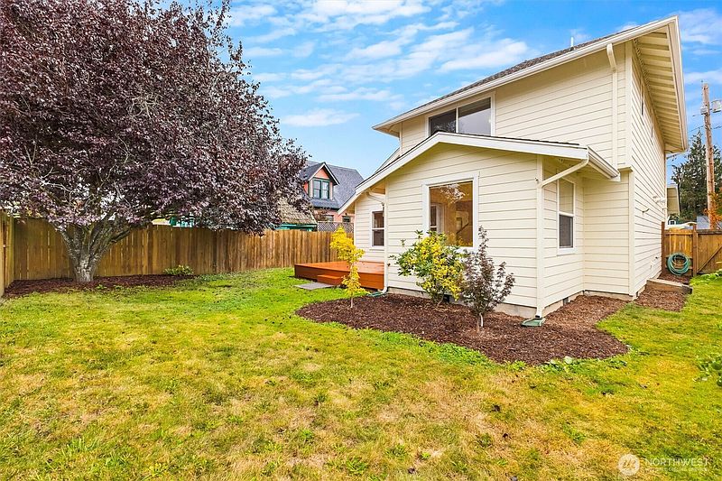 2nd image of 2115 I Street