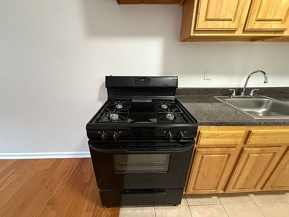 2nd image of 189 South St #8E