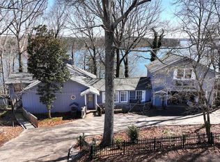 9700 Browns Bridge Dr, Gainesville, GA 30506