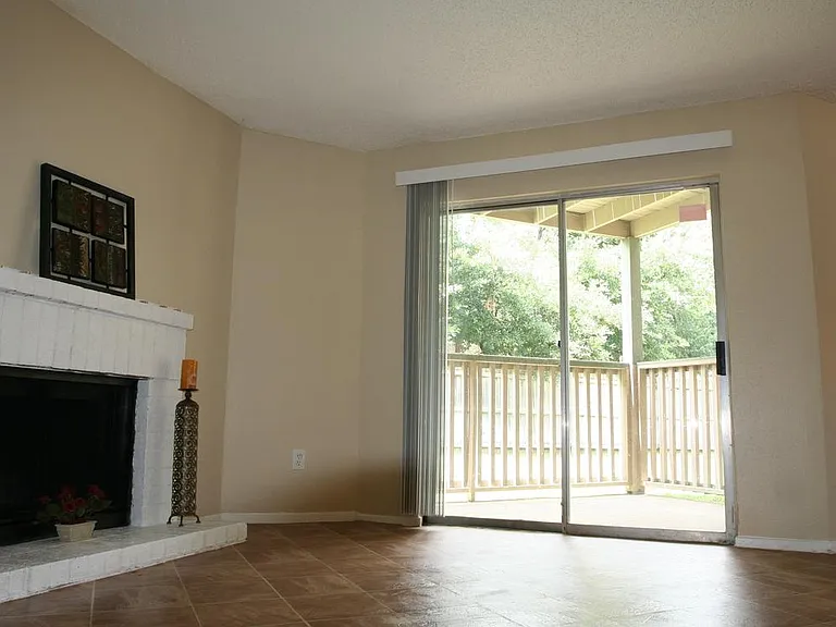 3532 Chatham Green Ln — Photo 14