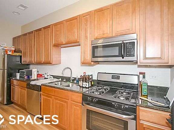 3rd image of 3223 N Sheffield Ave #Unt4rw