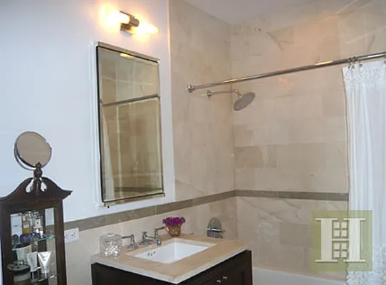 Rented by Halstead Real Estate | media 20