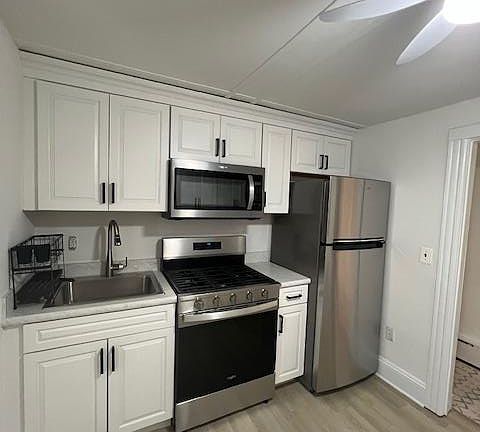 5th image of 418 Christian Herald Rd #4