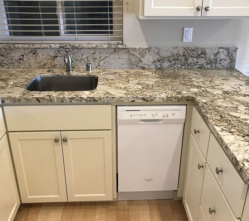 1st image of 934 Carolina St #1