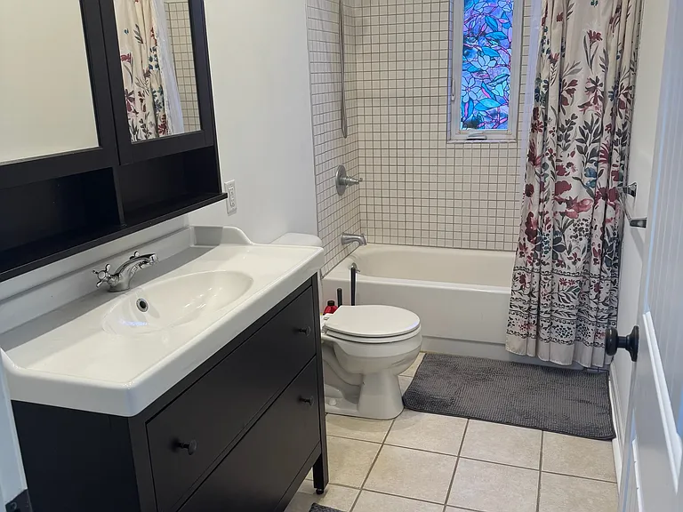 1425 Laurel St — Photo 9