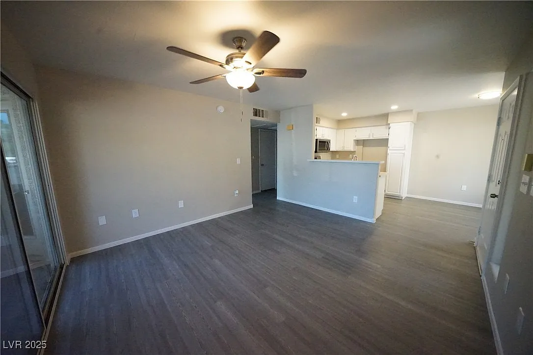 1 bed, 1.0 bath, 695 sqft, $1,095 — Photo 4