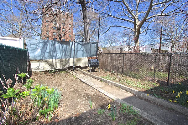 Sold by N.C. Pepe Corp. | media 12