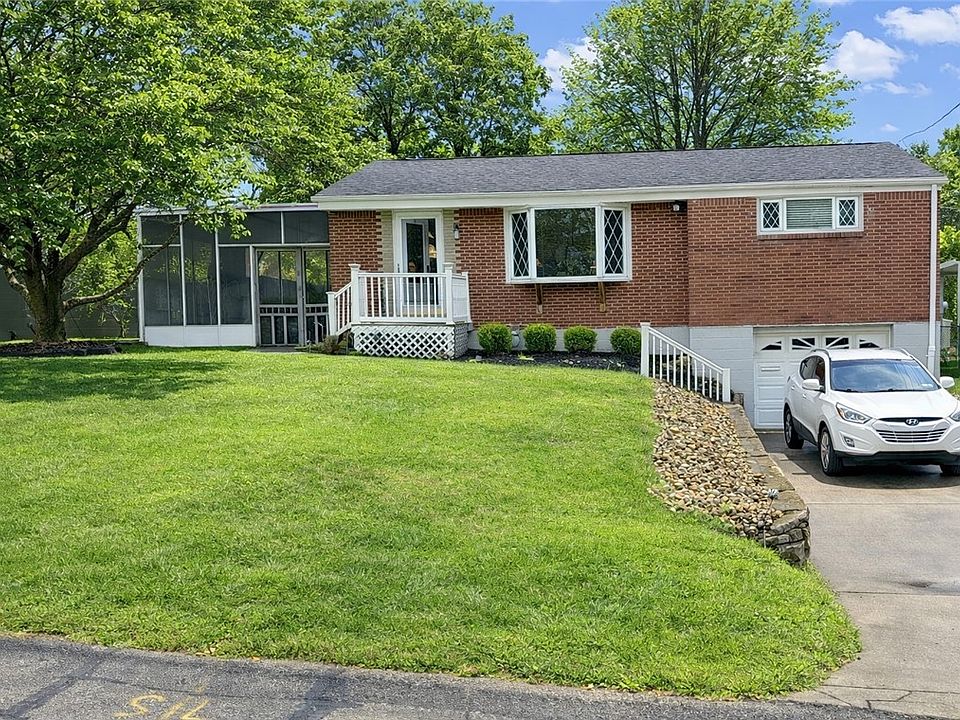 1st image of 4 Emma Dr