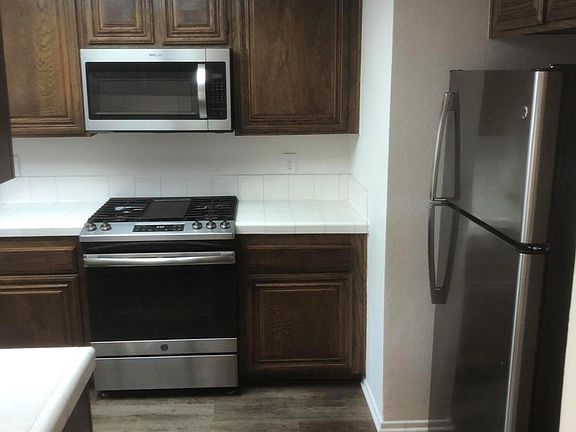 3rd image of 1000 E California Blvd Unit 102