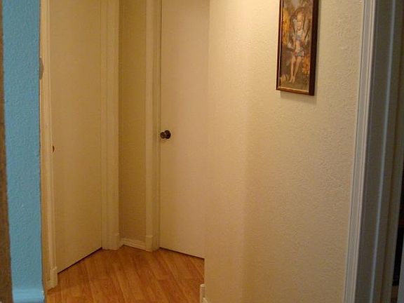 4th image of 8309 Elderberry St