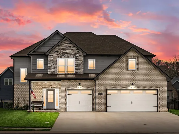1135 Chagford Dr, Clarksville, TN 37043
