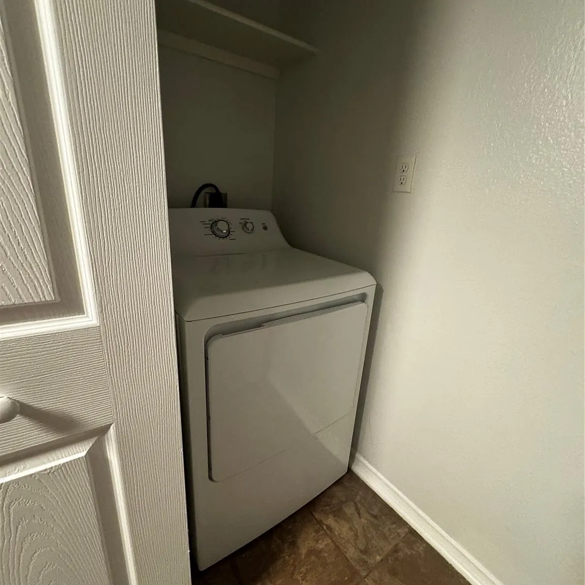 2 bed, 2.5 bath, 1272 sqft, $1,500 — Photo 4