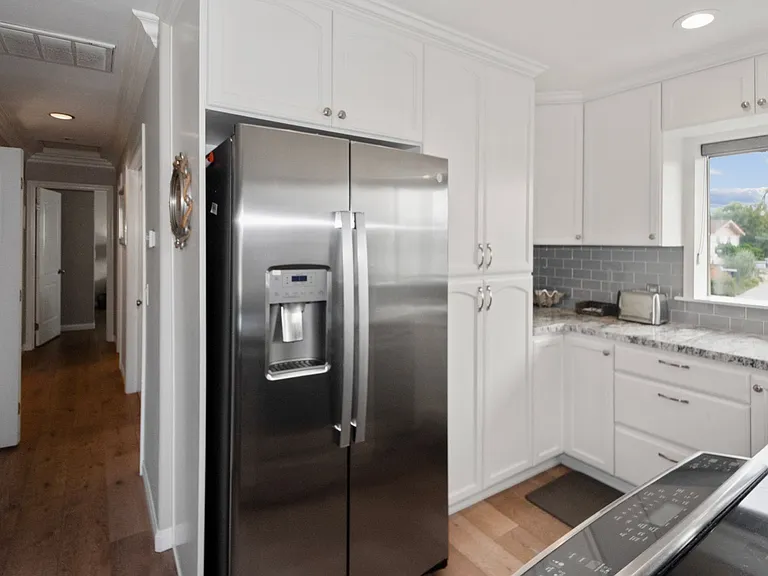 1052 Isabella Avenue Unit #E — Photo 10