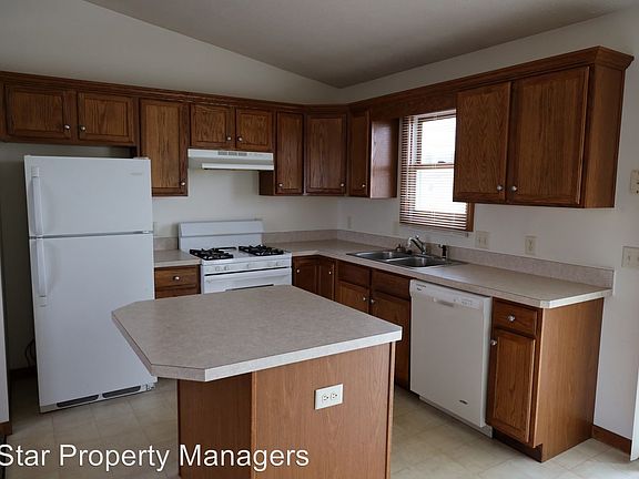 3rd image of 1318 Harvest Dr