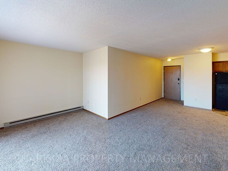 1st image of 1016 Southland Ln #9