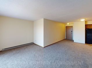 1016 Southland Ln #9, Brookings, SD 57006
