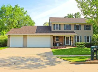 509 W Old Sleigh Ln, Appleton, WI 54913