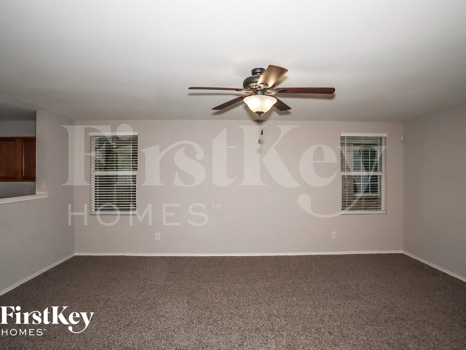 3 bed, 2.0 bath, 1647 sqft, $2,090 — Photo 2