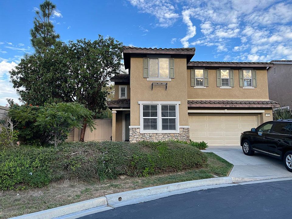 1st image of 102 Canyon Creek Way